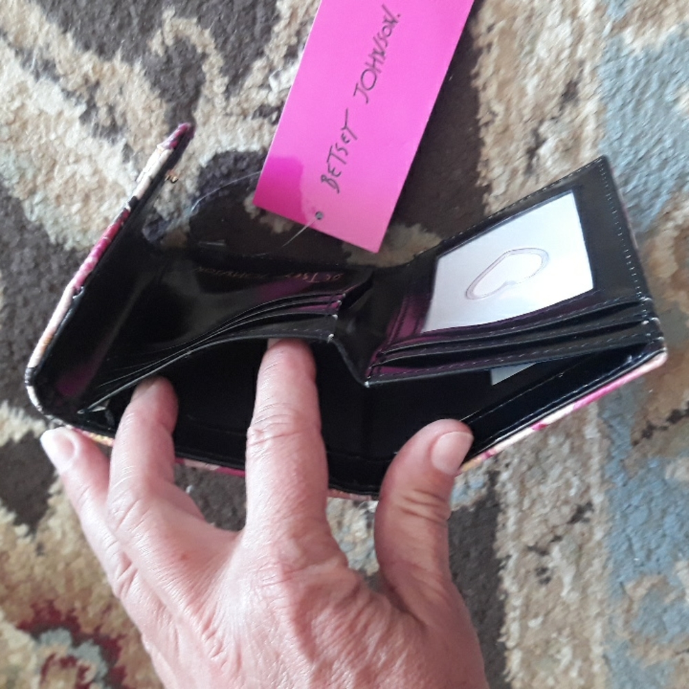 4x*Host Pick*Betsey Johnson adorable wallet - Picture 10 of 16